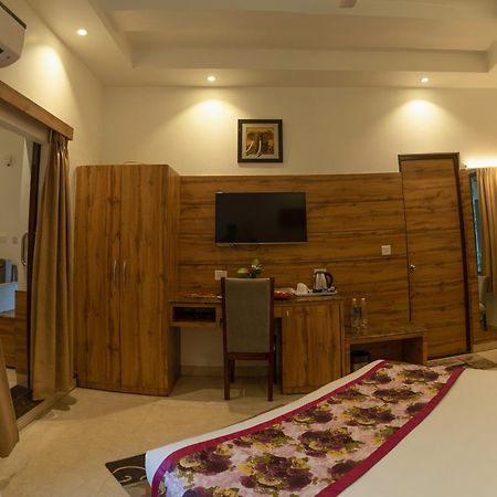 Wood Castle Spa & Resort Dhikuli Exterior foto